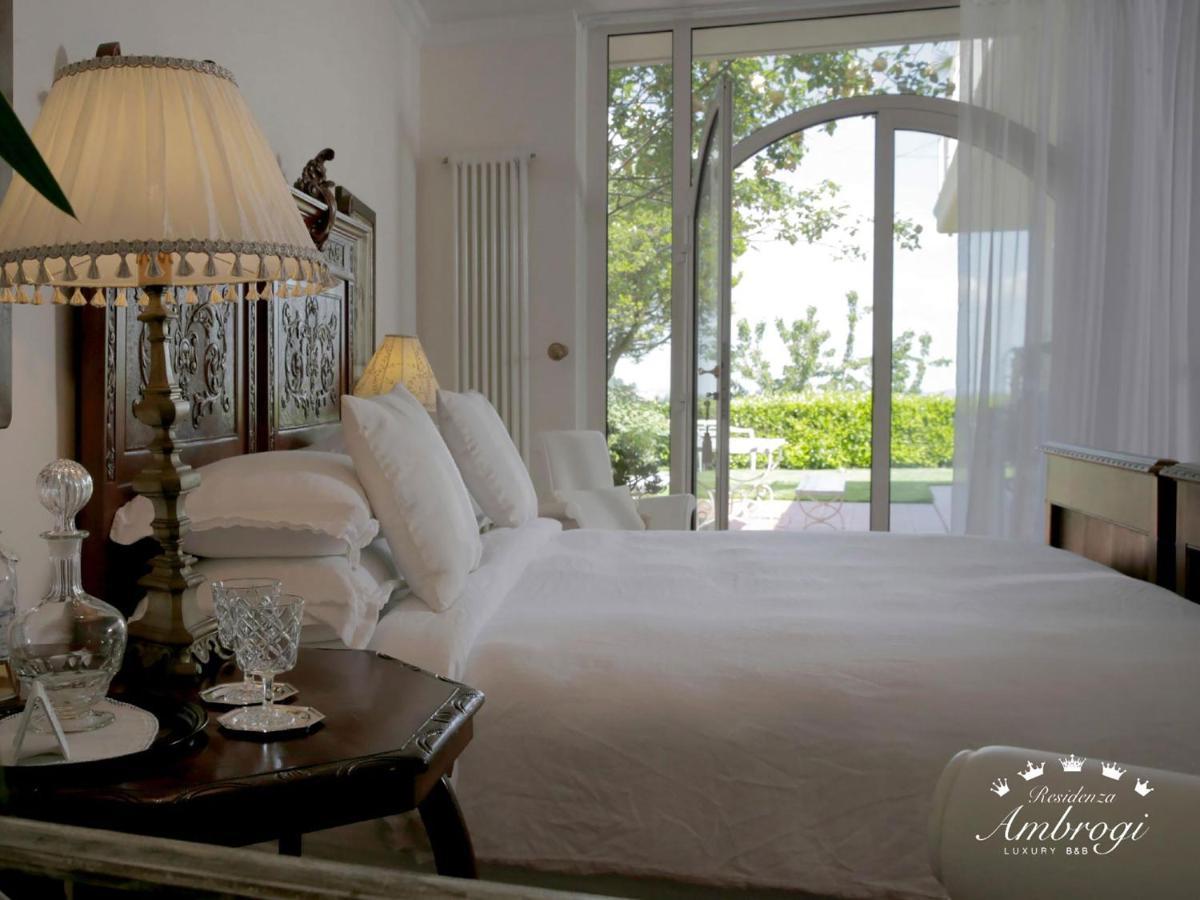 Residenza Ambrogi Luxury Suites Urbino Exterior foto